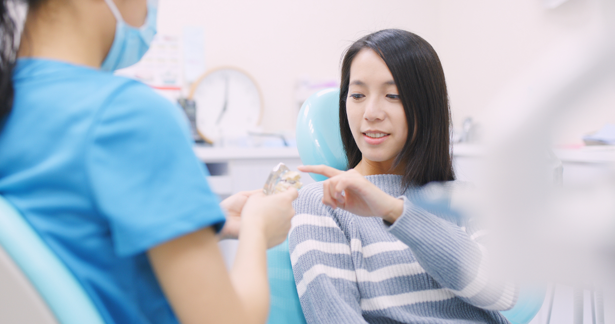 Doctor Dentist Explain The Implant Of Teeth To Pat 2021 08 29 05 44 48 Utc 1
